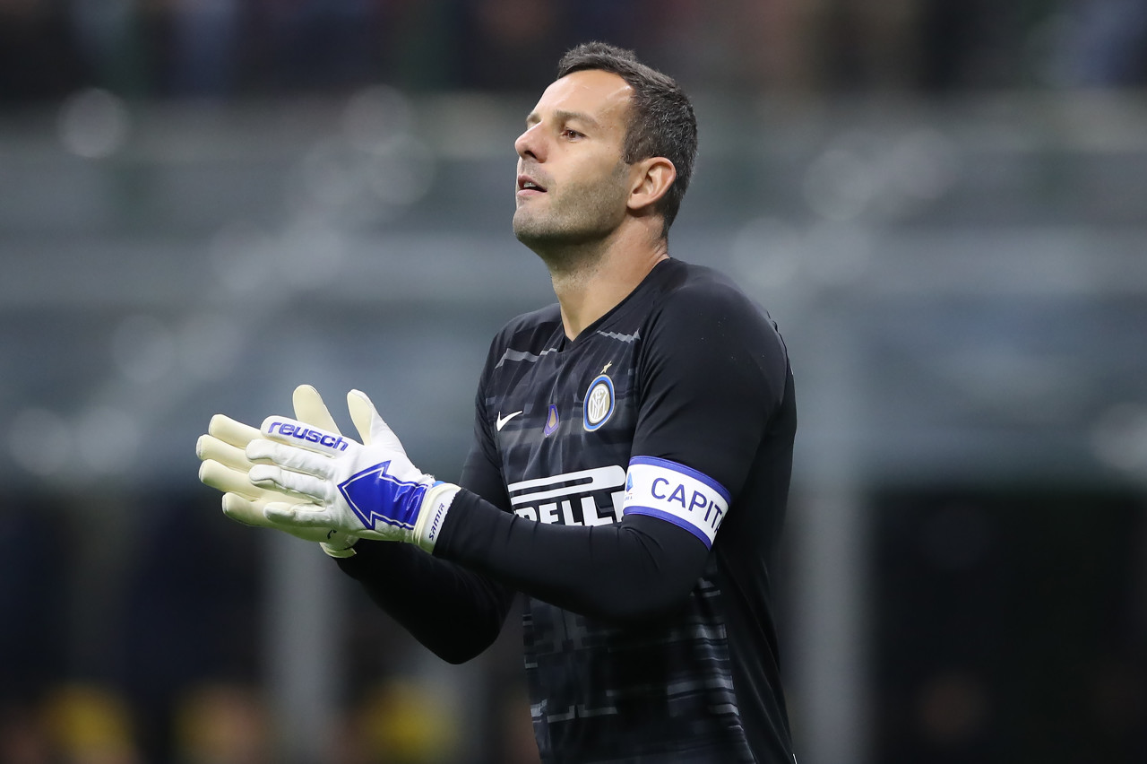 难绷，土媒：穆帅离开土耳其时没付居住了一年多的酒店账单